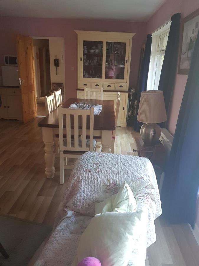 Hollybanks Apartment Moycullen Exterior foto